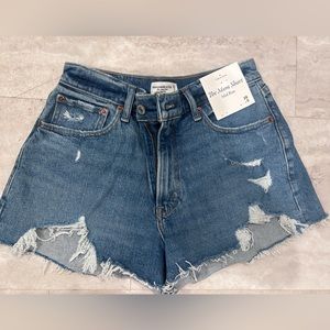 Abercrombie curve love mid rise shorts